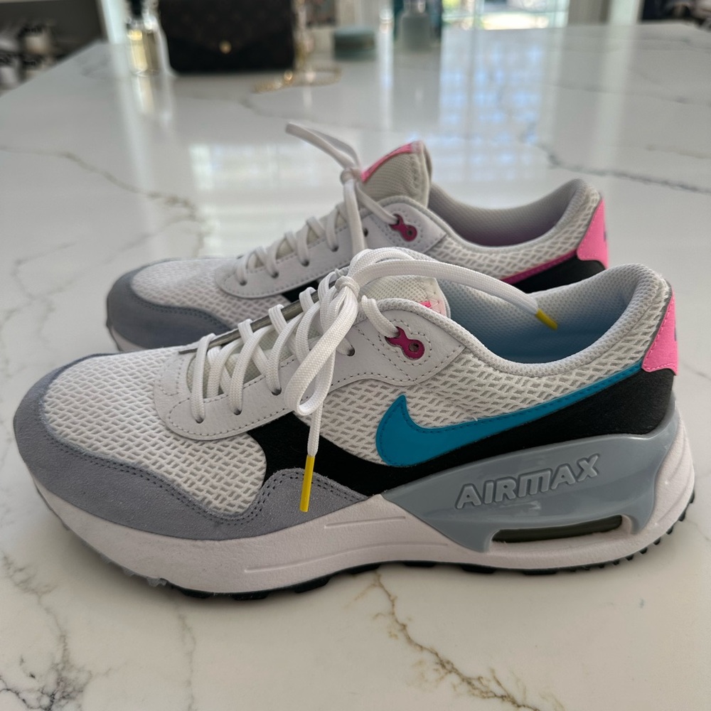 Nike Air Max Women's Shoes - White, Blue, Pink